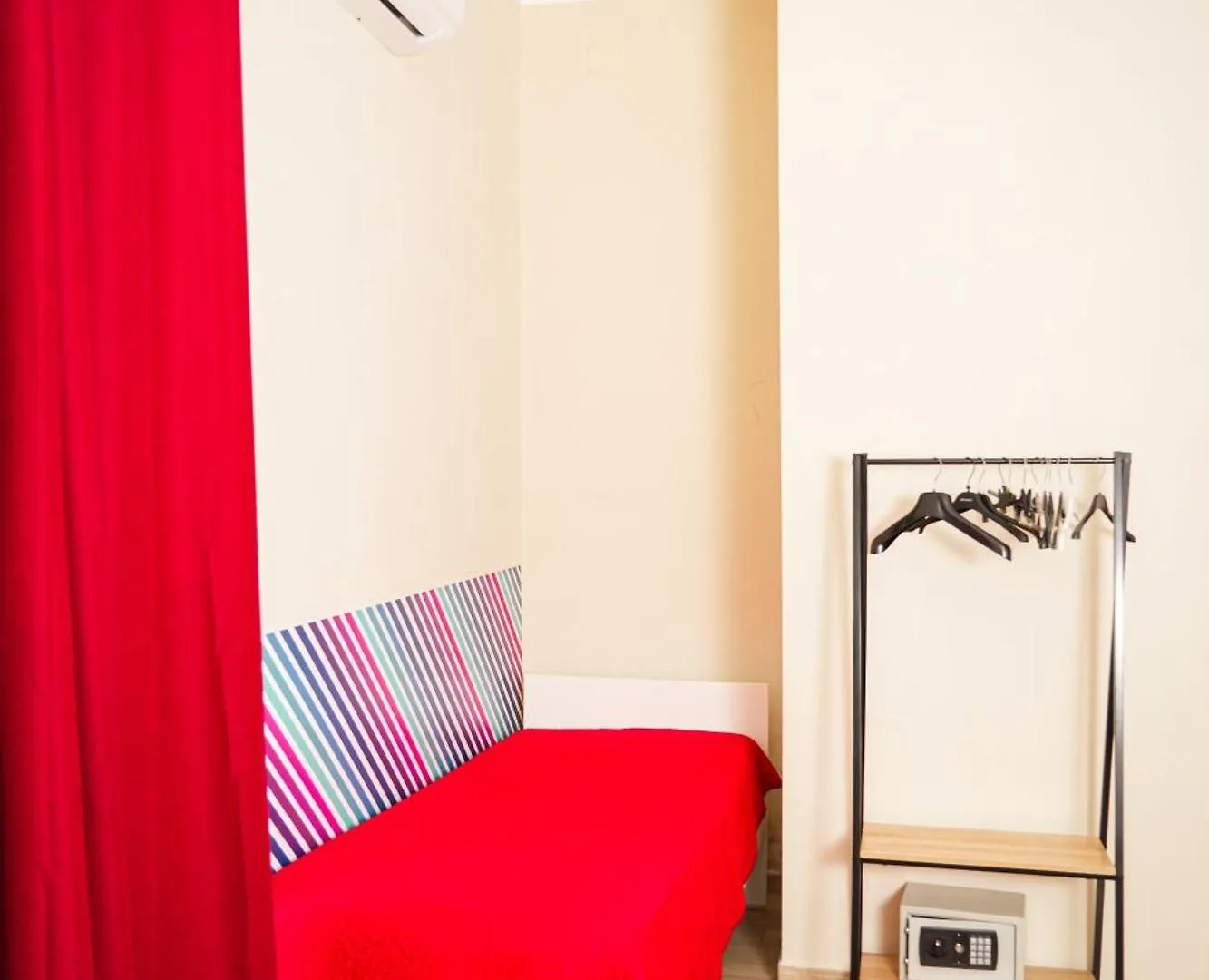 B&B Metropolitan Nápoles