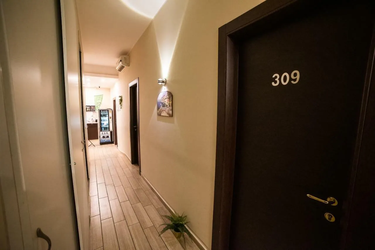B&B Metropolitan Nápoles Alojamento de Acomodação e Pequeno-almoço