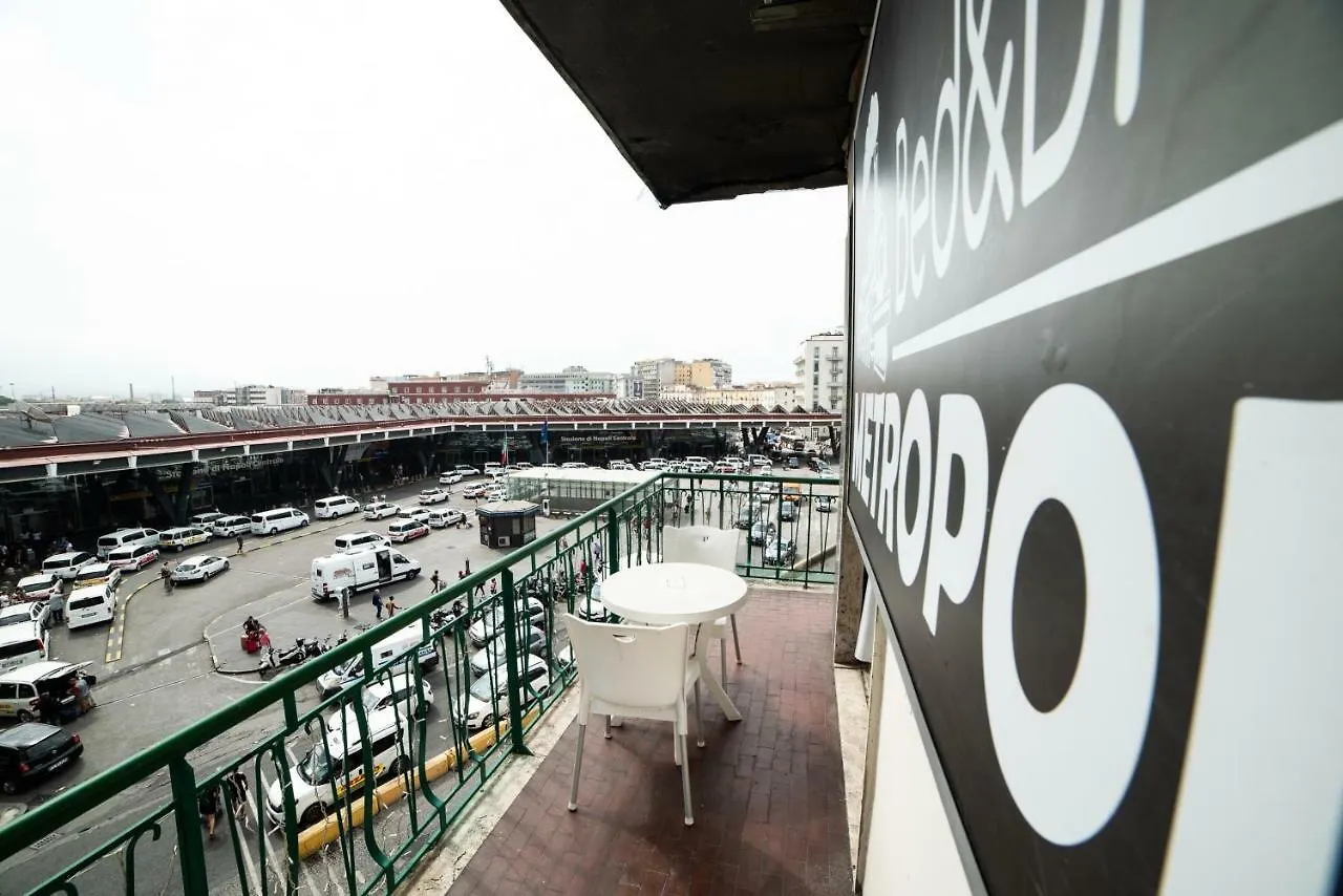 Alojamento de Acomodação e Pequeno-almoço B&B Metropolitan Nápoles
